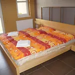 Klinovec Apartments Loucna pod Klinovcem